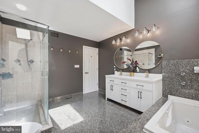 616 WHISPERING WOODS CT, Mays Landing, NJ 08330