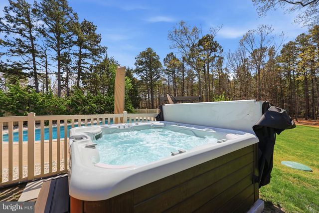 616 WHISPERING WOODS CT, Mays Landing, NJ 08330