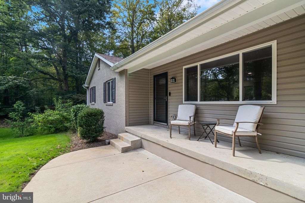 6945 ROSE LN, La Plata, MD 20646
