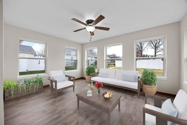 1613 Brookdale Lane, Cedar Rapids, IA 52402