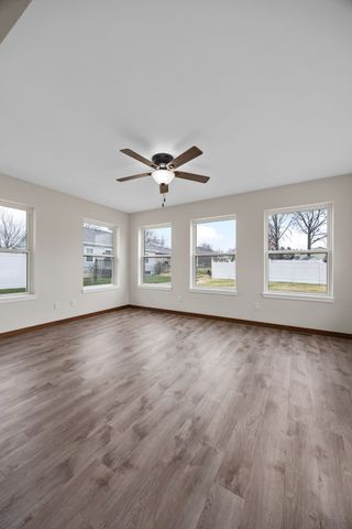 1613 Brookdale Lane, Cedar Rapids, IA 52402