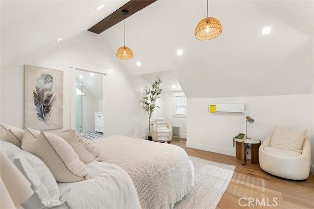 5850 Burwood Avenue, Los Angeles, CA 90042