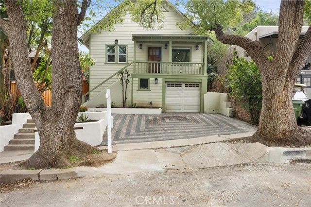 5850 Burwood Avenue, Los Angeles, CA 90042