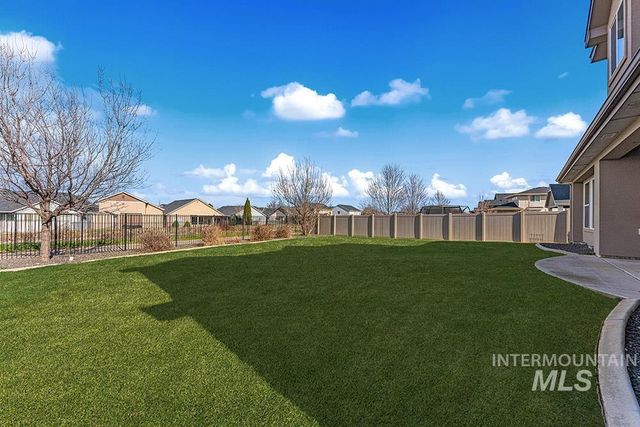 554 E Sicily Drive, Meridian, ID 83642