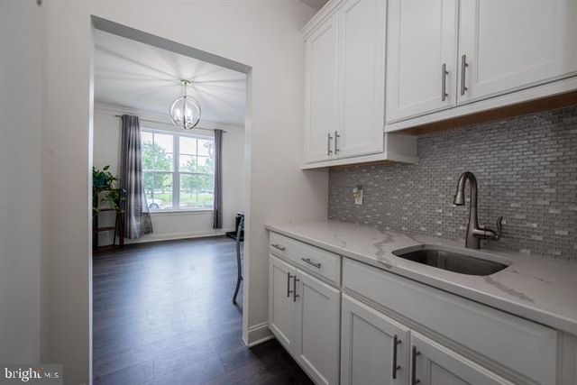 129 MERIDIAN BLVD, Bear, DE 19701