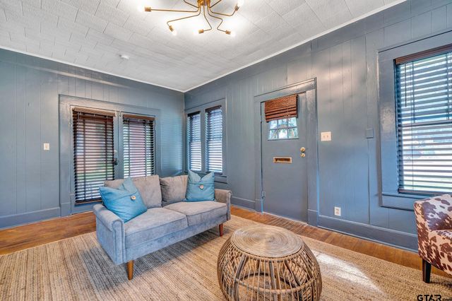 301 W Houston, Tyler, TX 75702