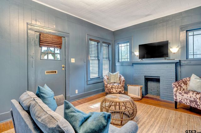 301 W Houston, Tyler, TX 75702