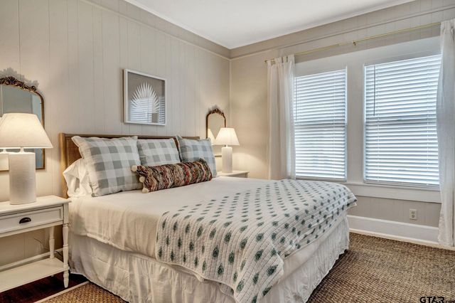 301 W Houston, Tyler, TX 75702