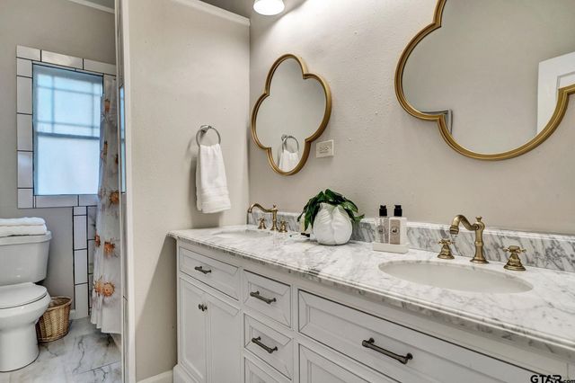 301 W Houston, Tyler, TX 75702