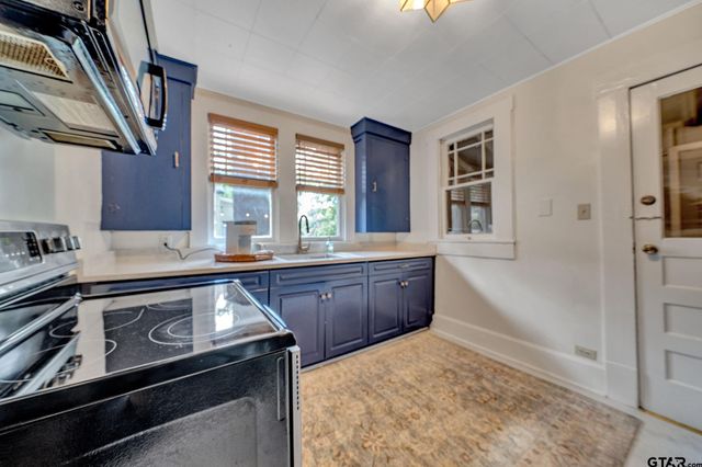 301 W Houston, Tyler, TX 75702