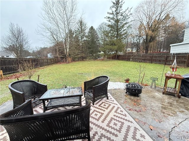 203 Elmbrook Drive, Manlius, NY 13104