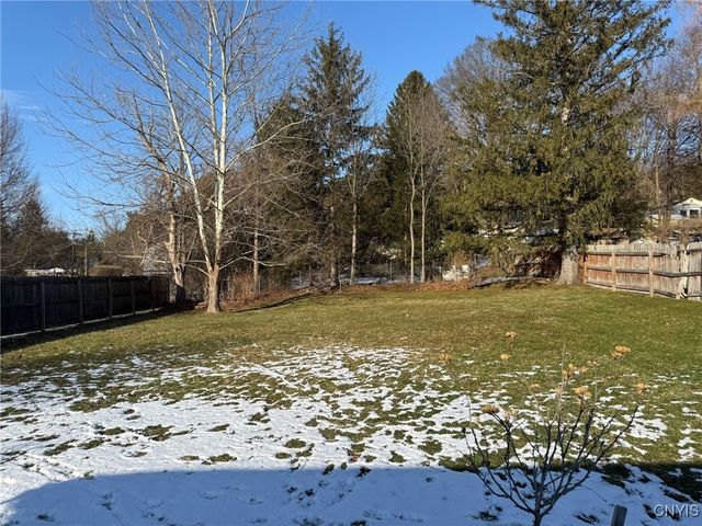 203 Elmbrook Drive, Manlius, NY 13104