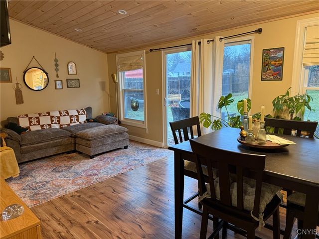 203 Elmbrook Drive, Manlius, NY 13104