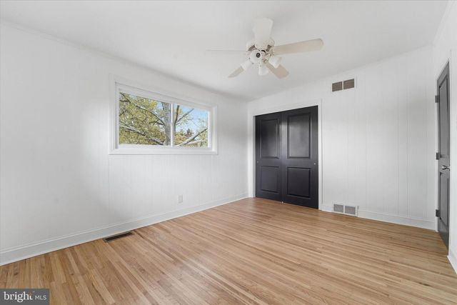 500 W WAVERLY RD, Glenside, PA 19038