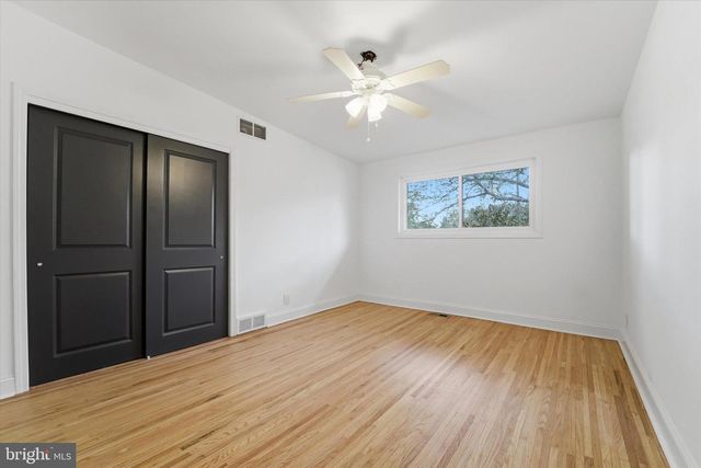 500 W WAVERLY RD, Glenside, PA 19038