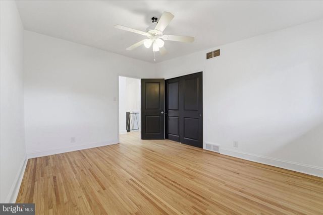 500 W WAVERLY RD, Glenside, PA 19038