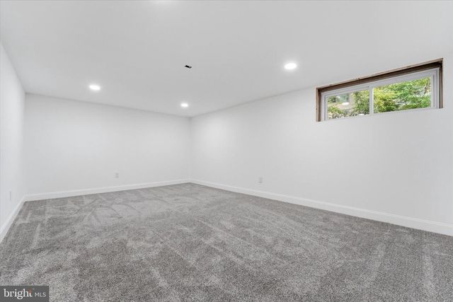 500 W WAVERLY RD, Glenside, PA 19038