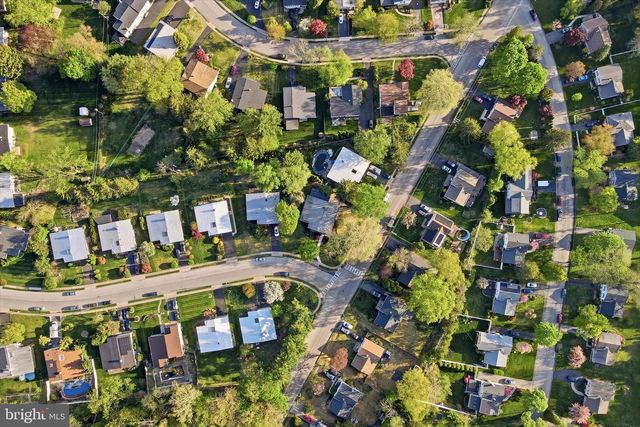 500 W WAVERLY RD, Glenside, PA 19038