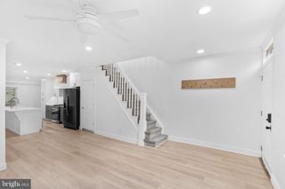 944 N RANDOLPH ST, Philadelphia, PA 19123