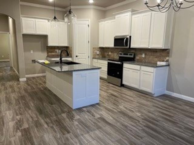 3004 Promenade Drive, Granbury, TX 76049