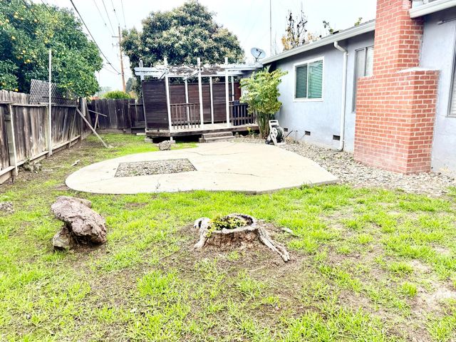 5533 Kermit Ln, Stockton, CA 95207