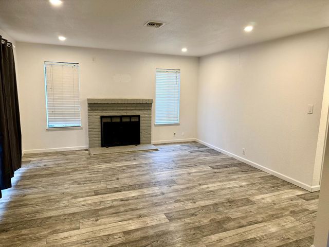 5533 Kermit Ln, Stockton, CA 95207