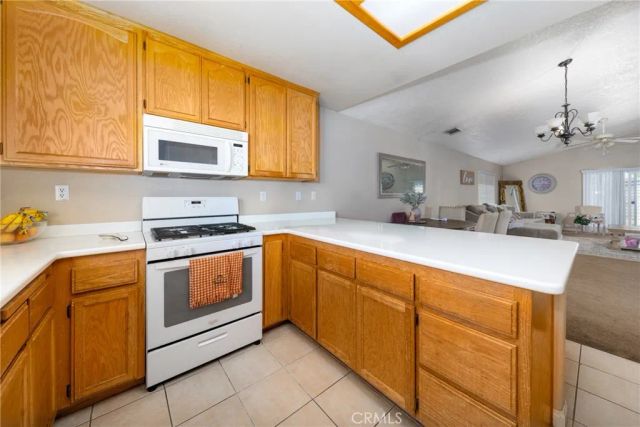 15673 Kingswood Drive, Victorville, CA 92395