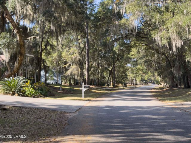 32 White Heron Drive, Beaufort, SC 29907