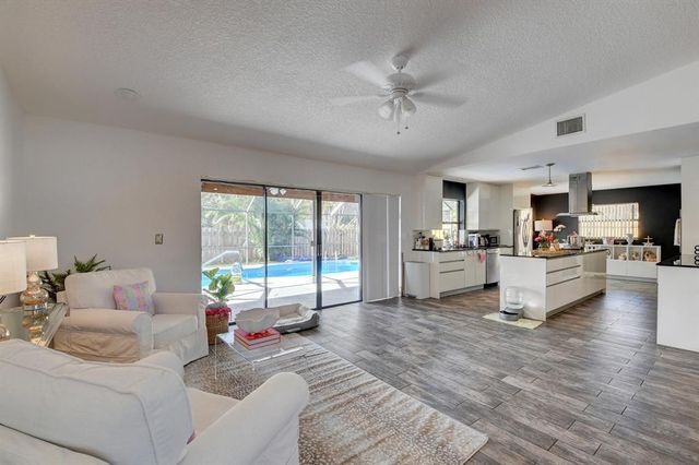 17679 Woodview Terrace, Boca Raton, FL 33487