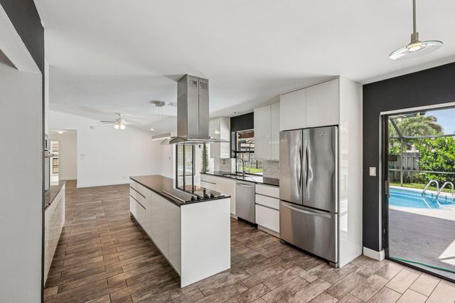 17679 Woodview Terrace, Boca Raton, FL 33487