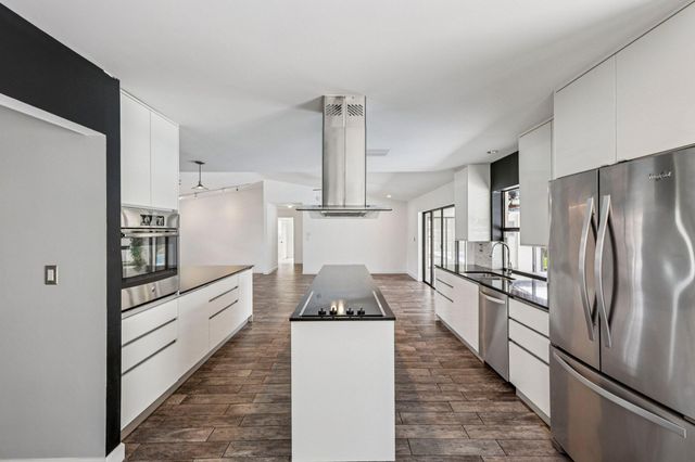 17679 Woodview Terrace, Boca Raton, FL 33487