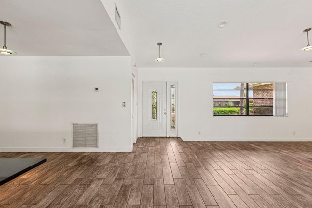 17679 Woodview Terrace, Boca Raton, FL 33487