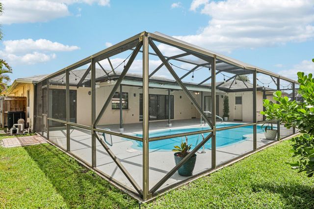 17679 Woodview Terrace, Boca Raton, FL 33487