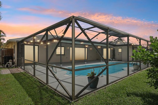 17679 Woodview Terrace, Boca Raton, FL 33487