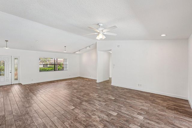 17679 Woodview Terrace, Boca Raton, FL 33487