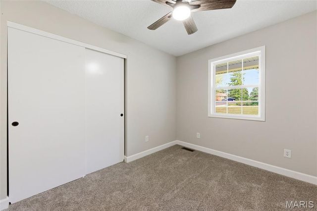 49 El Sahara Drive, Cedar Hill, MO 63016