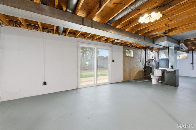 49 El Sahara Drive, Cedar Hill, MO 63016