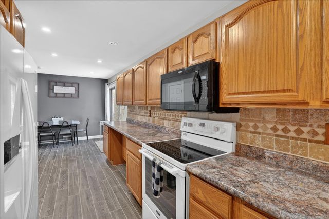 221 Bittersweet Lane, Battle Creek, MI 49015