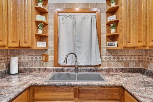 221 Bittersweet Lane, Battle Creek, MI 49015