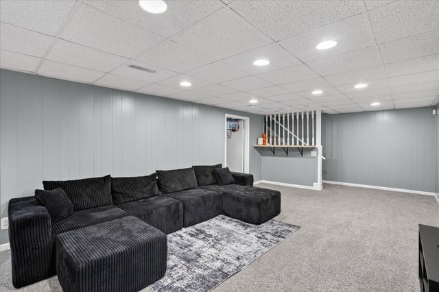 221 Bittersweet Lane, Battle Creek, MI 49015
