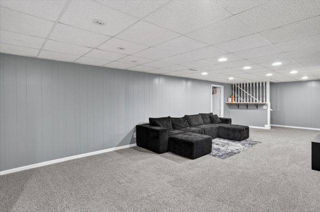 221 Bittersweet Lane, Battle Creek, MI 49015