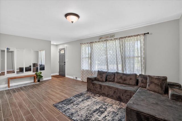 221 Bittersweet Lane, Battle Creek, MI 49015