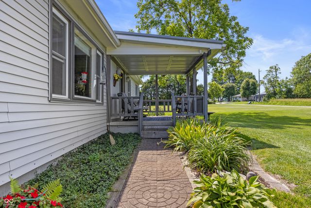 9785 W County Road 200 N, Seymour, IN 47274