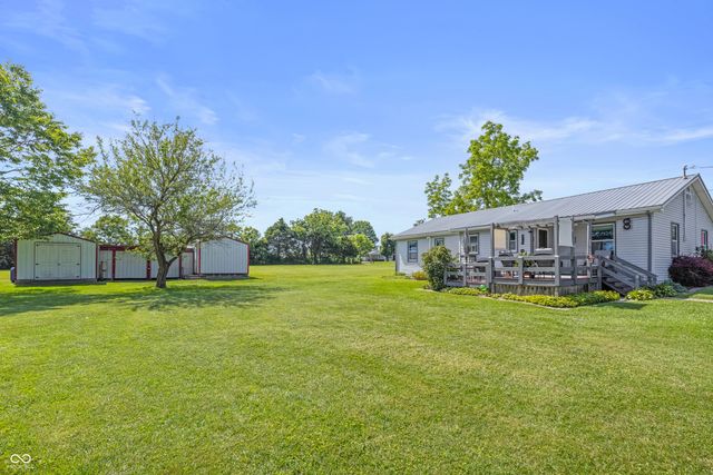 9785 W County Road 200 N, Seymour, IN 47274