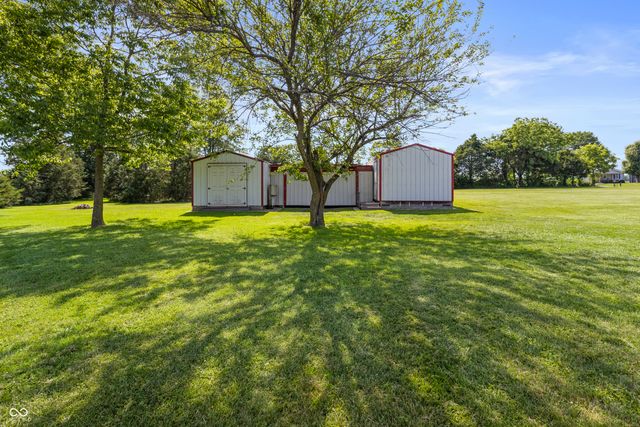 9785 W County Road 200 N, Seymour, IN 47274