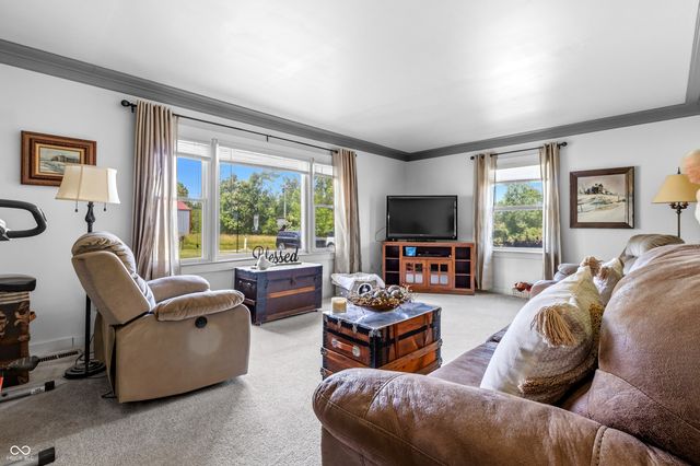 9785 W County Road 200 N, Seymour, IN 47274