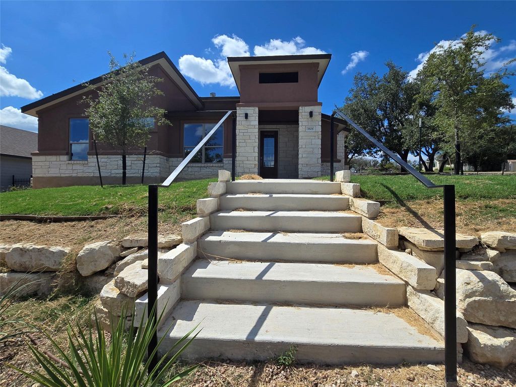 3806 Boone DR, Lago Vista, TX 78645