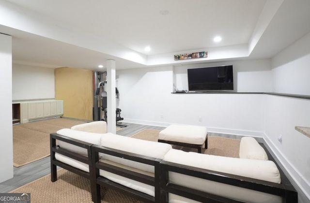 715 Lake Point Drive, Woodstock, GA 30189