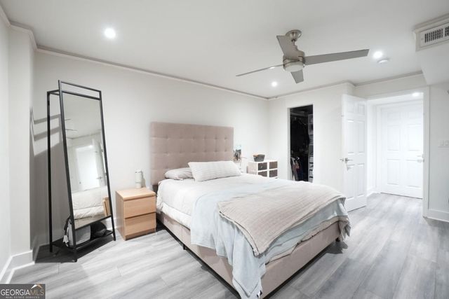 715 Lake Point Drive, Woodstock, GA 30189