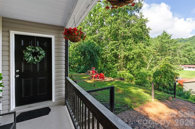 1226 Newfound Road, Leicester, NC 28748
